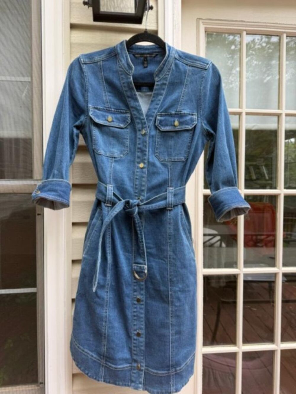 WHITE HOUSE BLACK MARKET (WHBM) Denim Belted Button Shirt Stretch Dress, Size 6 - Picture 2 of 7